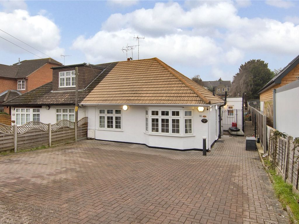 3 bed bungalow for sale in Main Road, Longfield, Kent DA3 Zoopla