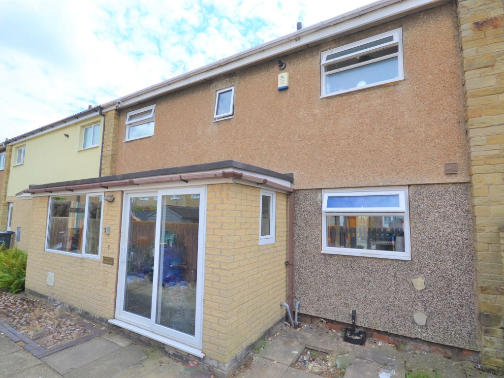 3 bed terraced house for sale in Broom Hill Drive, Cantley, Doncaster