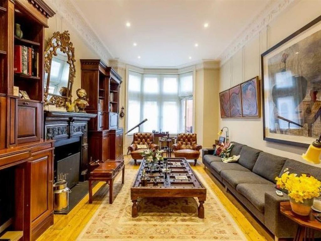 Palace Court, Hyde Park, London W2  