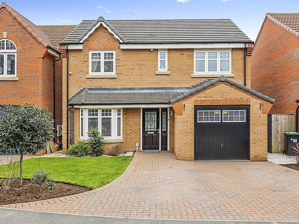 4 bed detached house for sale in Canberra Crescent, Hucknall