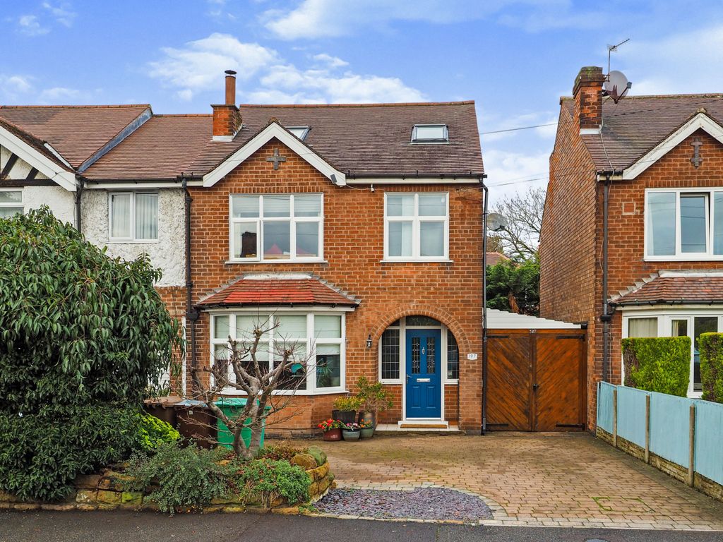 4 bed detached house for sale in Sutton Passeys Crescent, Nottingham