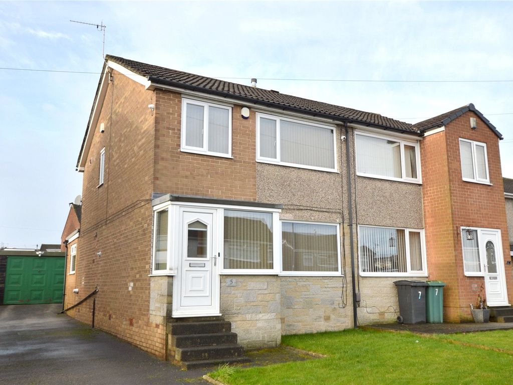 3 bed semidetached house for sale in Kent Close, Pudsey LS28 Zoopla