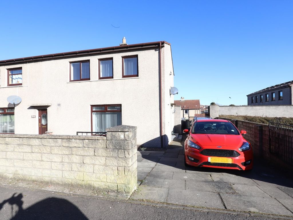 3 bed end terrace house for sale in Sinclair Drive, Cowdenbeath KY4