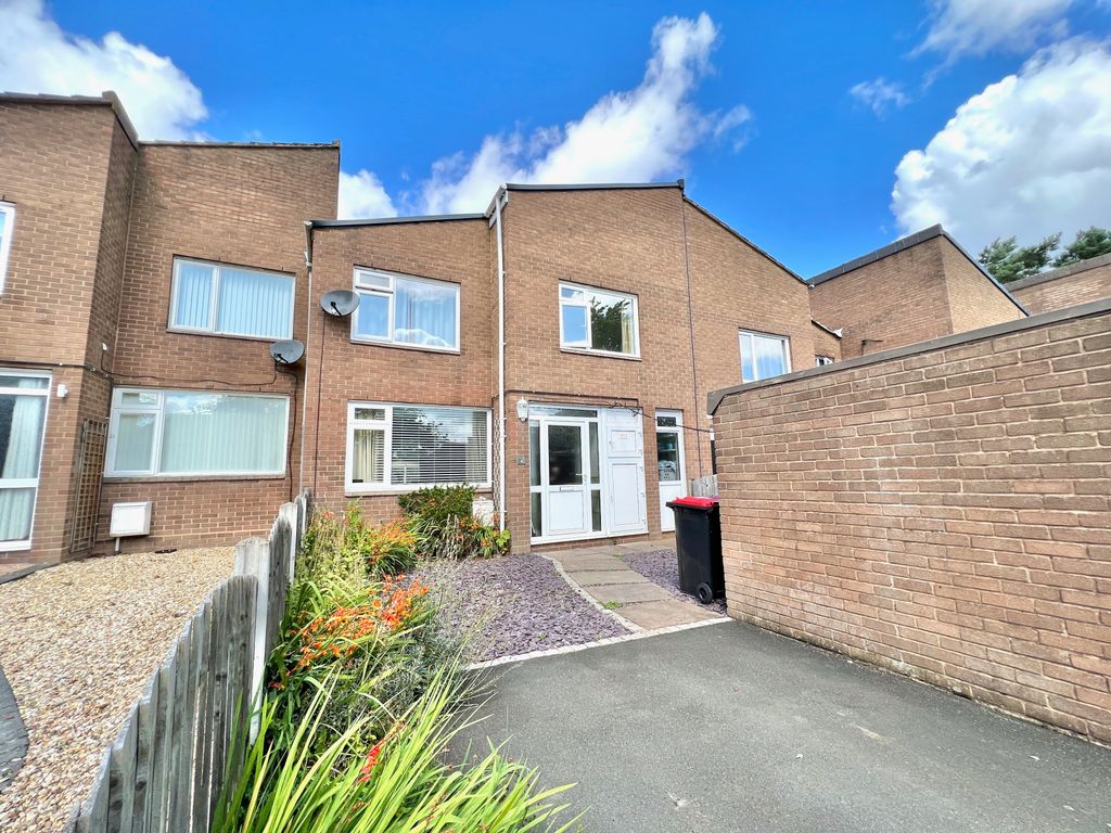 3 bed town house for sale in Dalelands Drive, Hollinswood, Telford TF3
