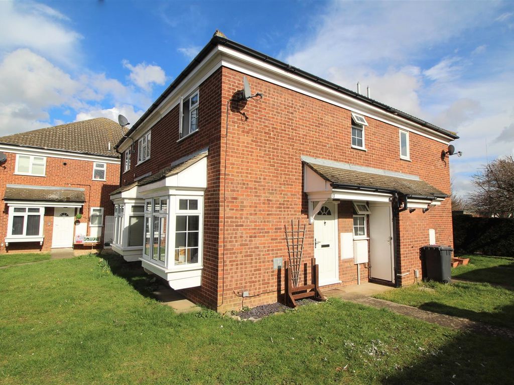 1 bed terraced house for sale in Alconbury Close, Stanground