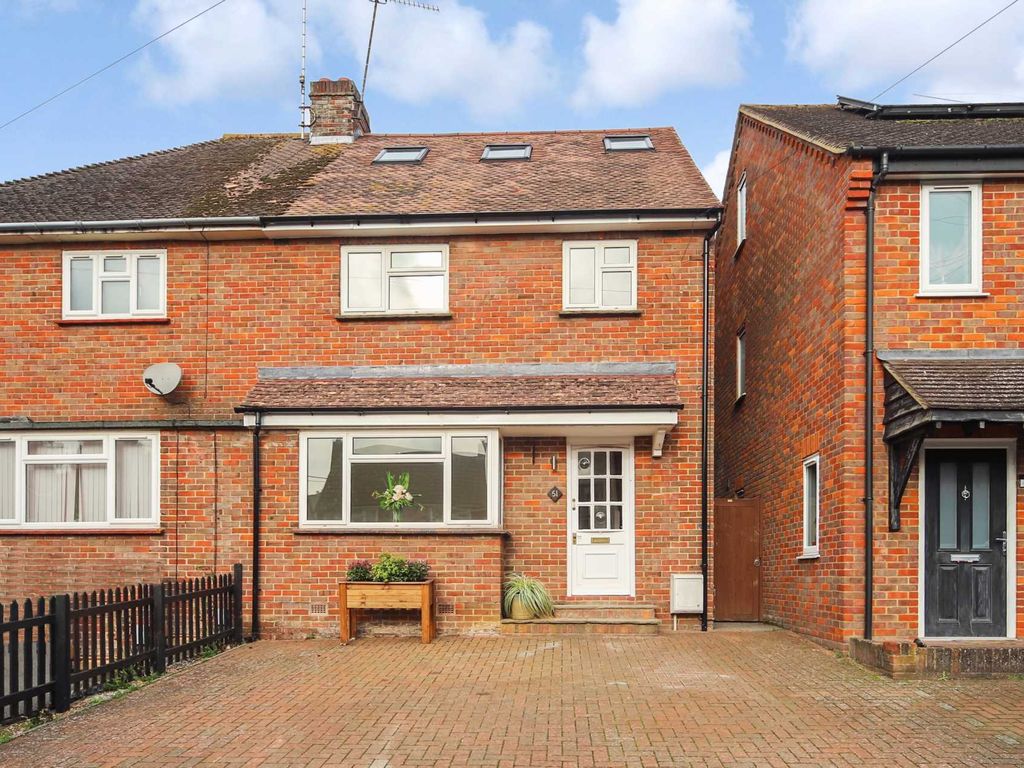 4 bed semidetached house for sale in Goldfield Road, Tring HP23 Zoopla