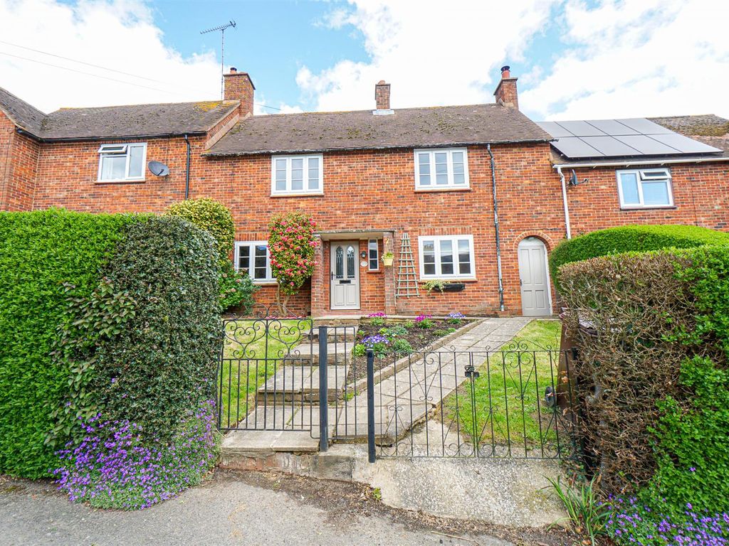3 bed terraced house for sale in Forewood Rise, Crowhurst, Battle TN33