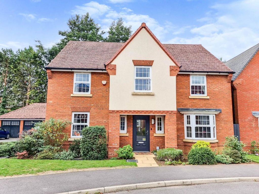 4 bed detached house for sale in Rose Tree Close, Moulton, Northampton