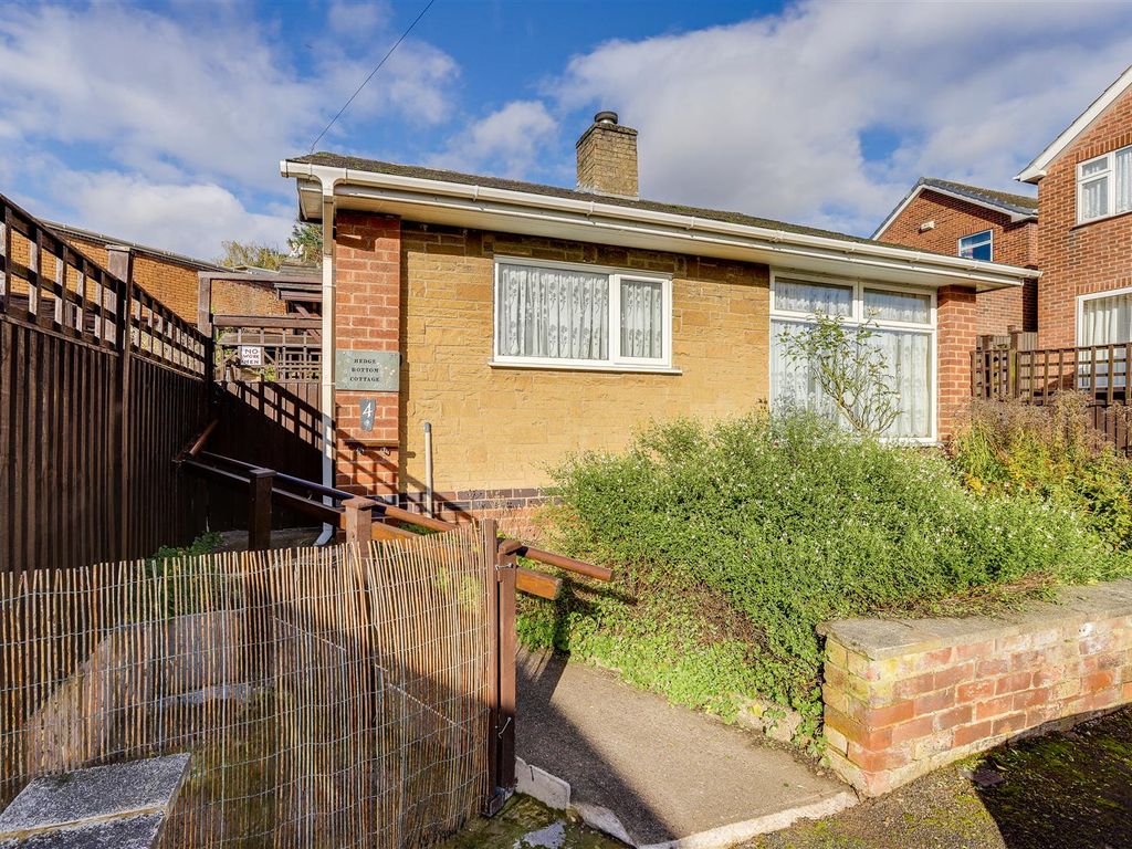 2 bed detached bungalow for sale in Allwood Gardens, Hucknall