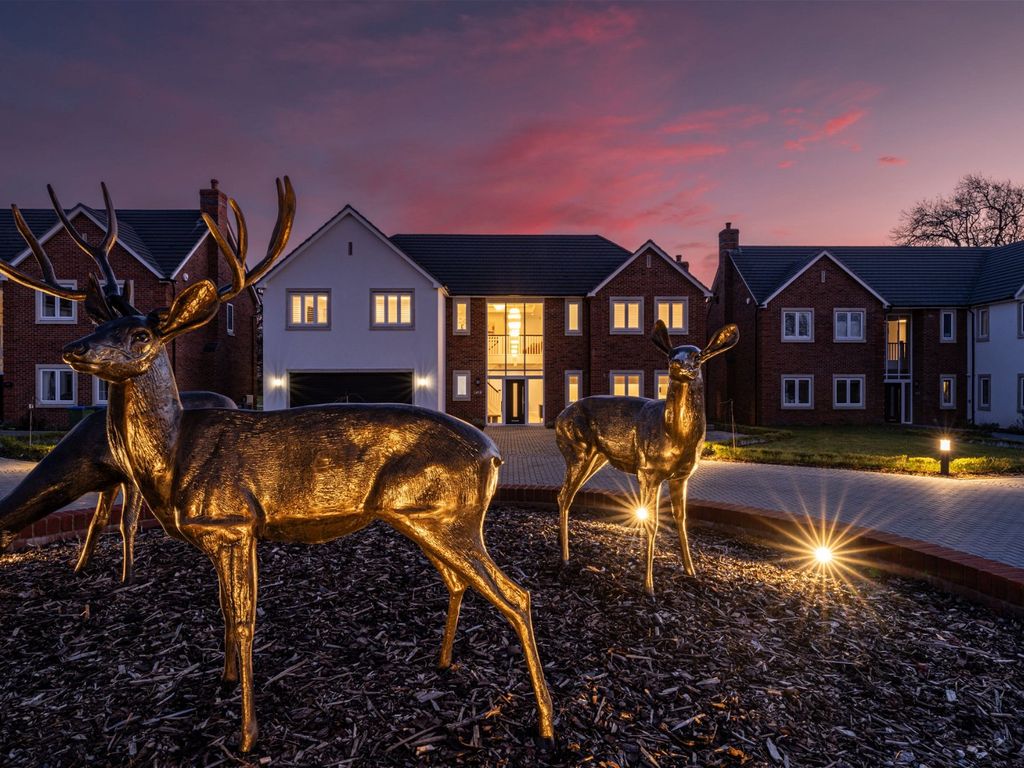 5 bed detached house for sale in Titchfield Road, Stubbington, Fareham