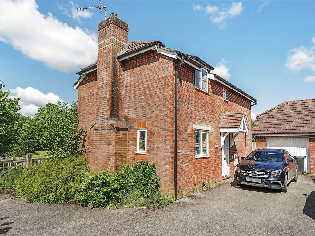 2 bed detached house for sale in Shirnall Meadow, Lower Farringdon