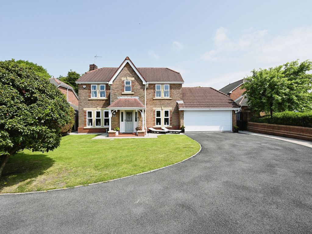 4 bed detached house for sale in Holland House Road, WaltonLeDale