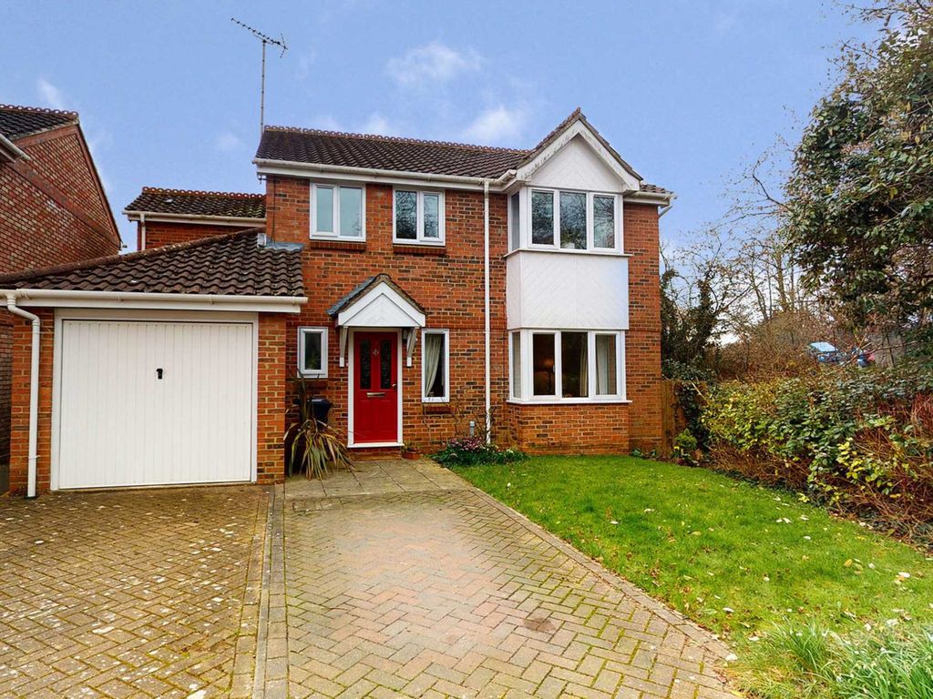 4 bed detached house for sale in Myneer Park, Coggeshall CO6 Zoopla