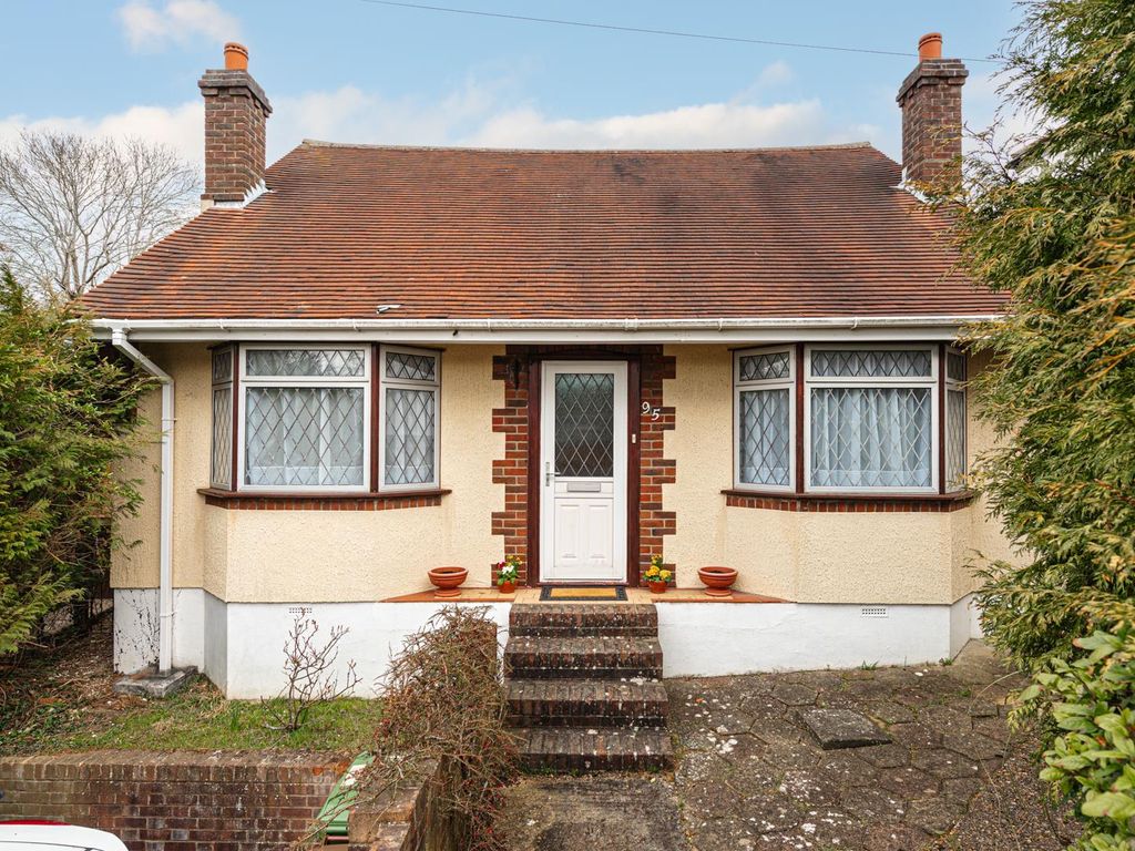3 bed detached bungalow for sale in Rosebery Road, Epsom KT18 Zoopla