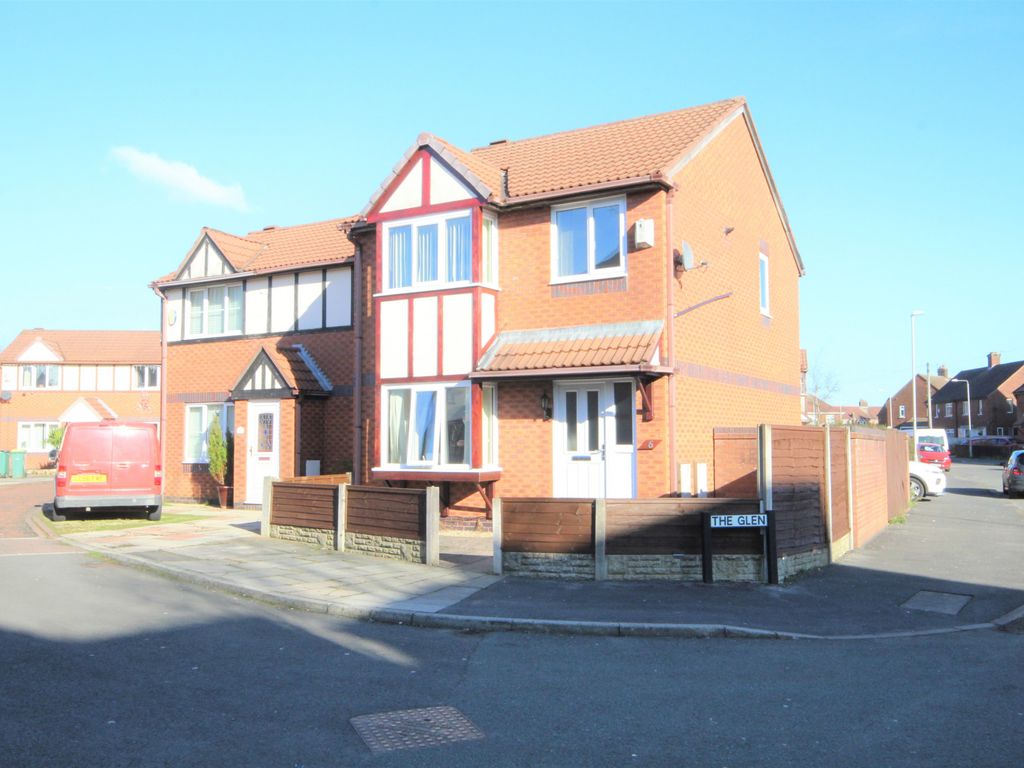 3 bed semidetached house to rent in The Glen, Preston PR2, £800 pcm