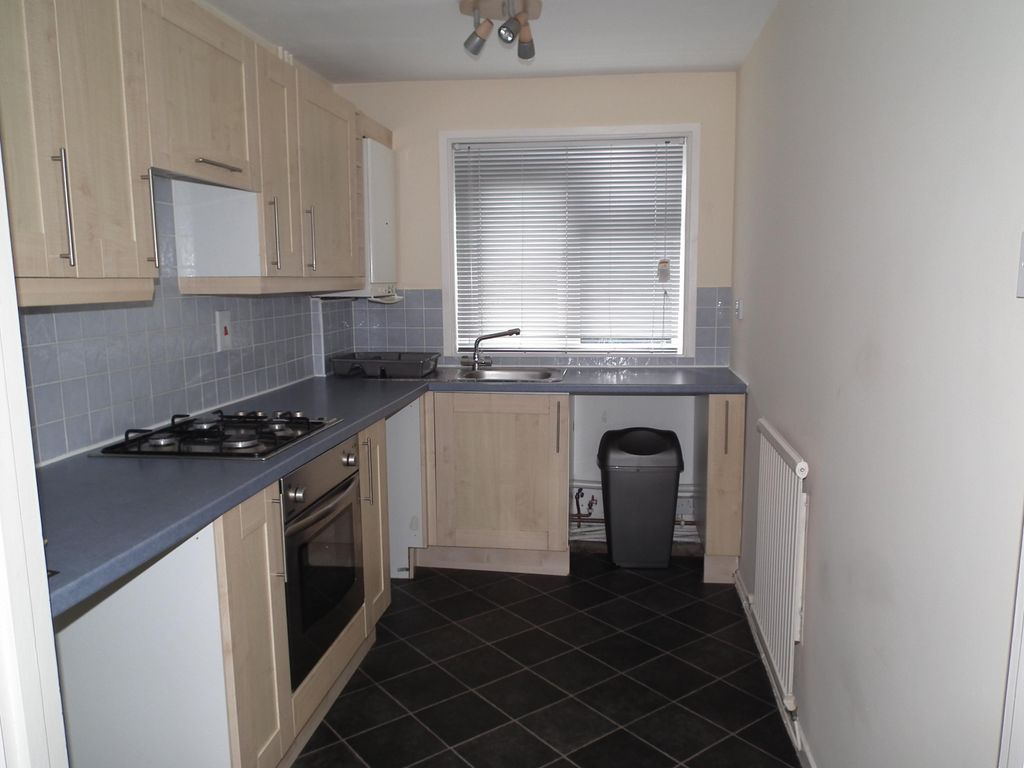 2 bed flat to rent in Melfort Gardens, Newport NP20 Zoopla