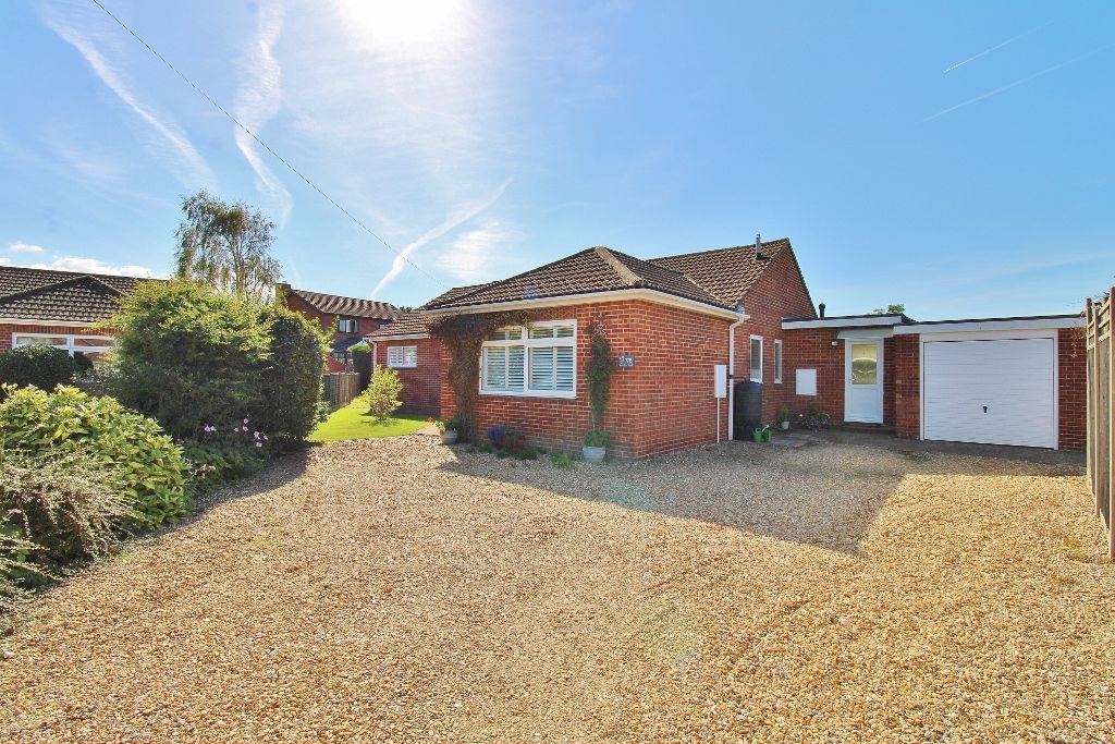3 bed detached bungalow for sale in Titchfield Road, Stubbington