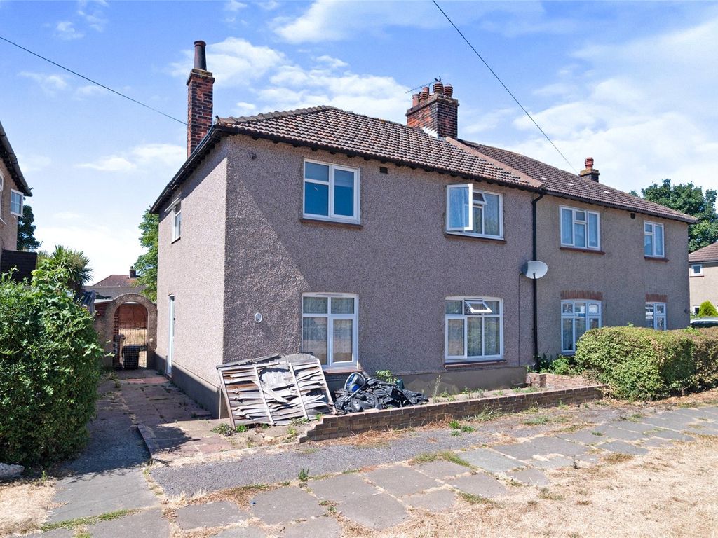 3 bed semidetached house for sale in Ruskin Road, Grays RM16 Zoopla