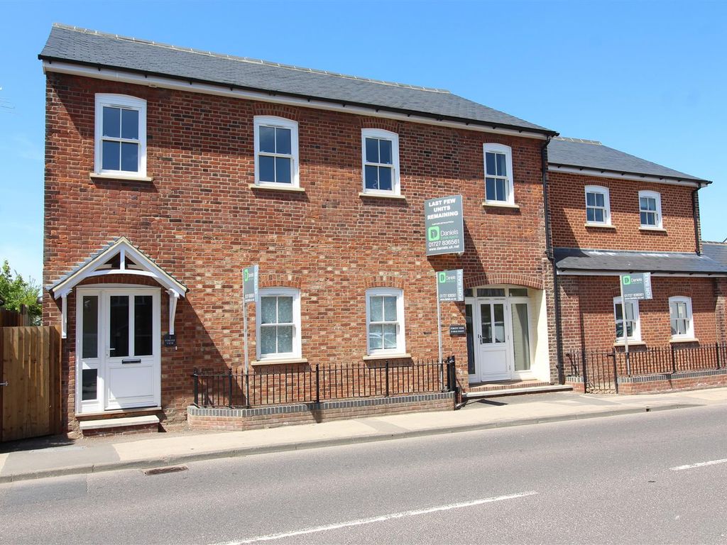 Studio to rent in Forest View, Sandridge, St Albans AL4, £1,000 pcm