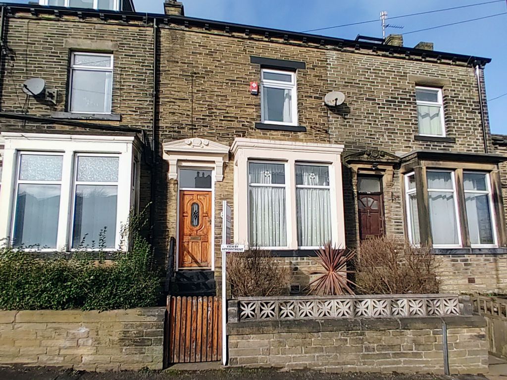 3 bed terraced house to rent in Hollingwood Lane, Great Horton
