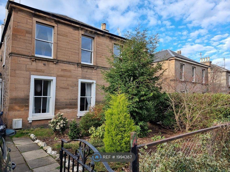 3 bed semidetached house to rent in Gilmore Place, Edinburgh EH3, £