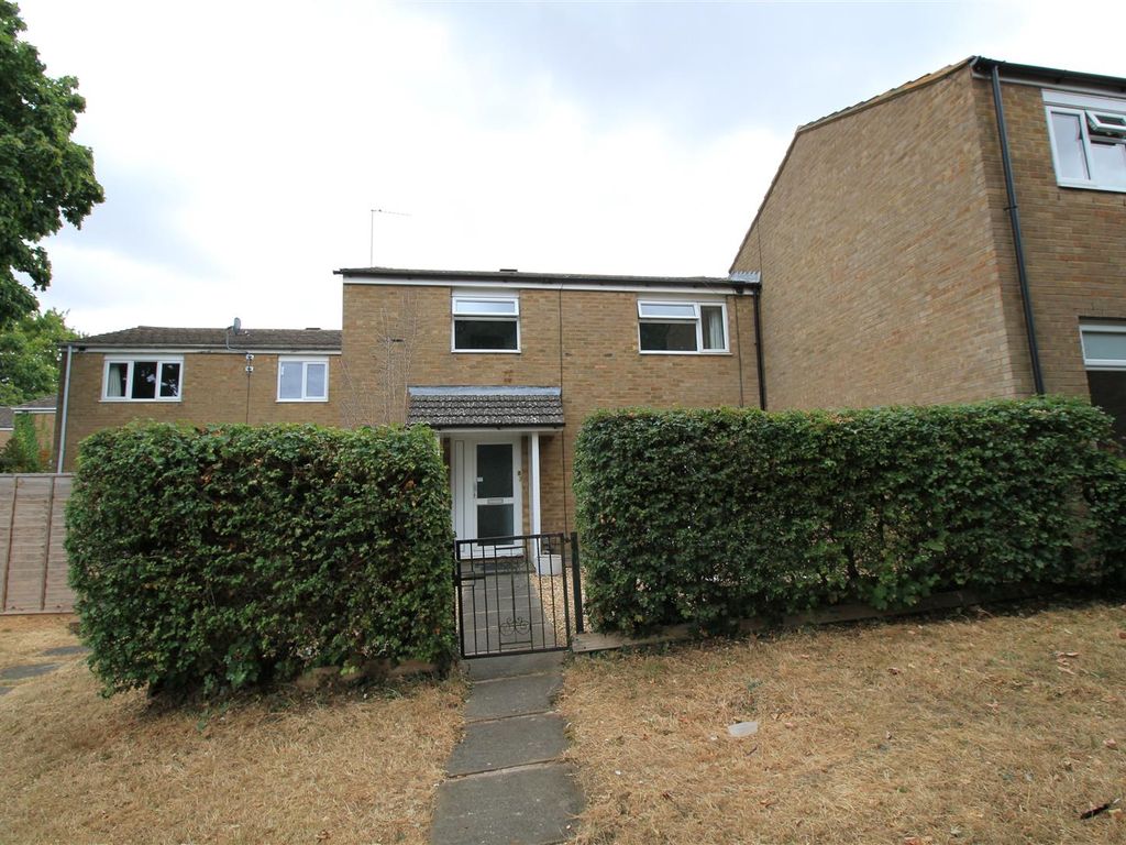 3 bed terraced house for sale in York Road, Stevenage, Hertfordshire