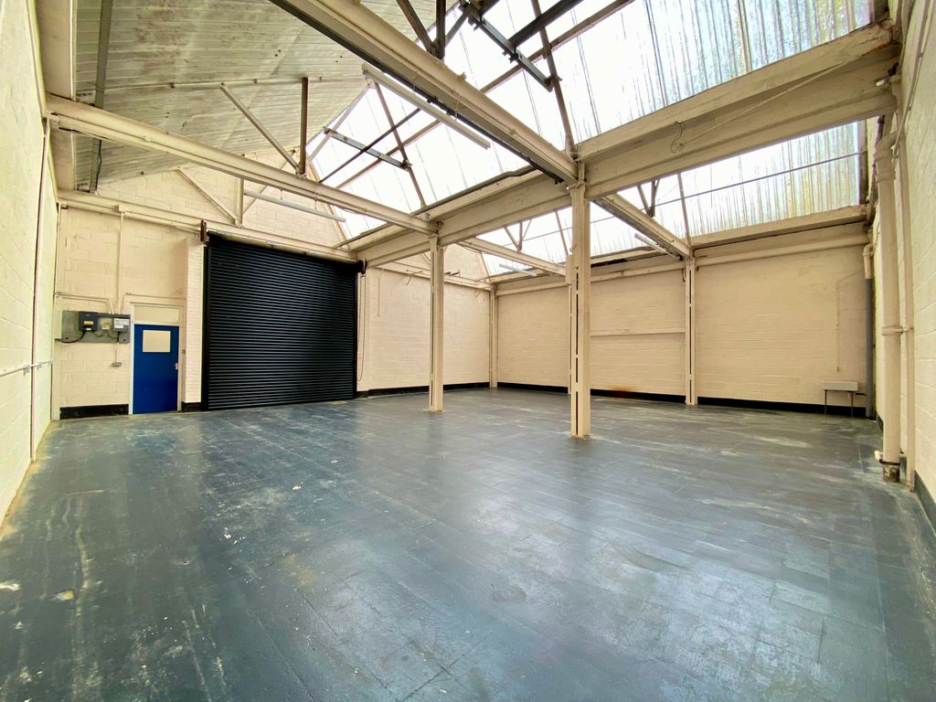 Industrial to let in Leagrave Road, Luton LU3, £10,665 pa Zoopla