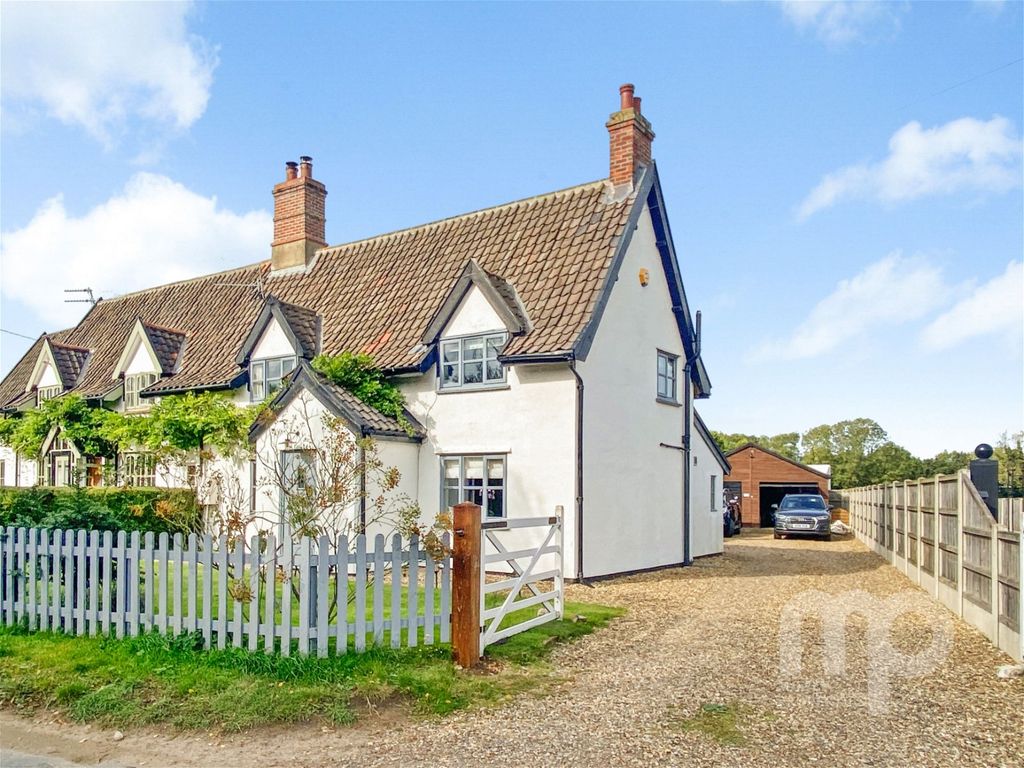 3 bed cottage for sale in High Street, Ketteringham NR18, £450,000 Zoopla