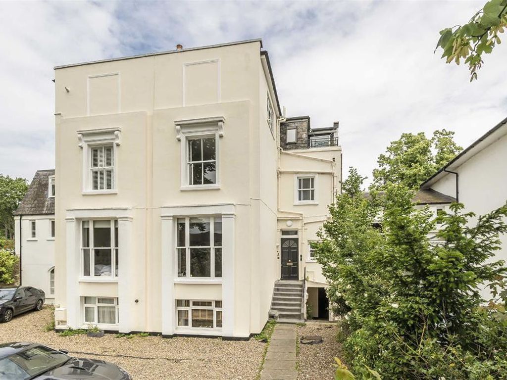 3 bed flat for sale in Lee Road, London SE3, £725,000 Zoopla