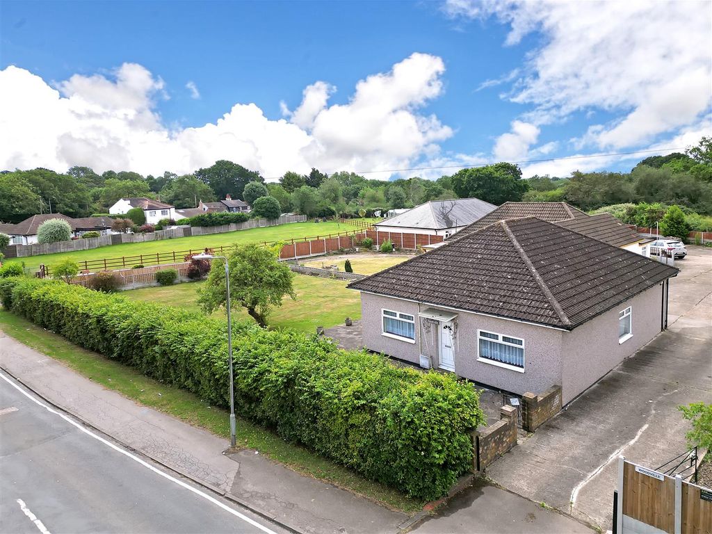 3 bed property to rent in Church Road, Noak Hill, Romford RM4 Zoopla