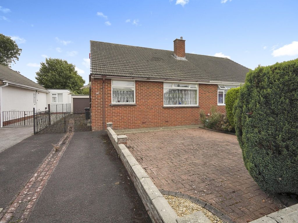 2 bed semidetached bungalow for sale in Wey Close, Swindon SN25 Zoopla