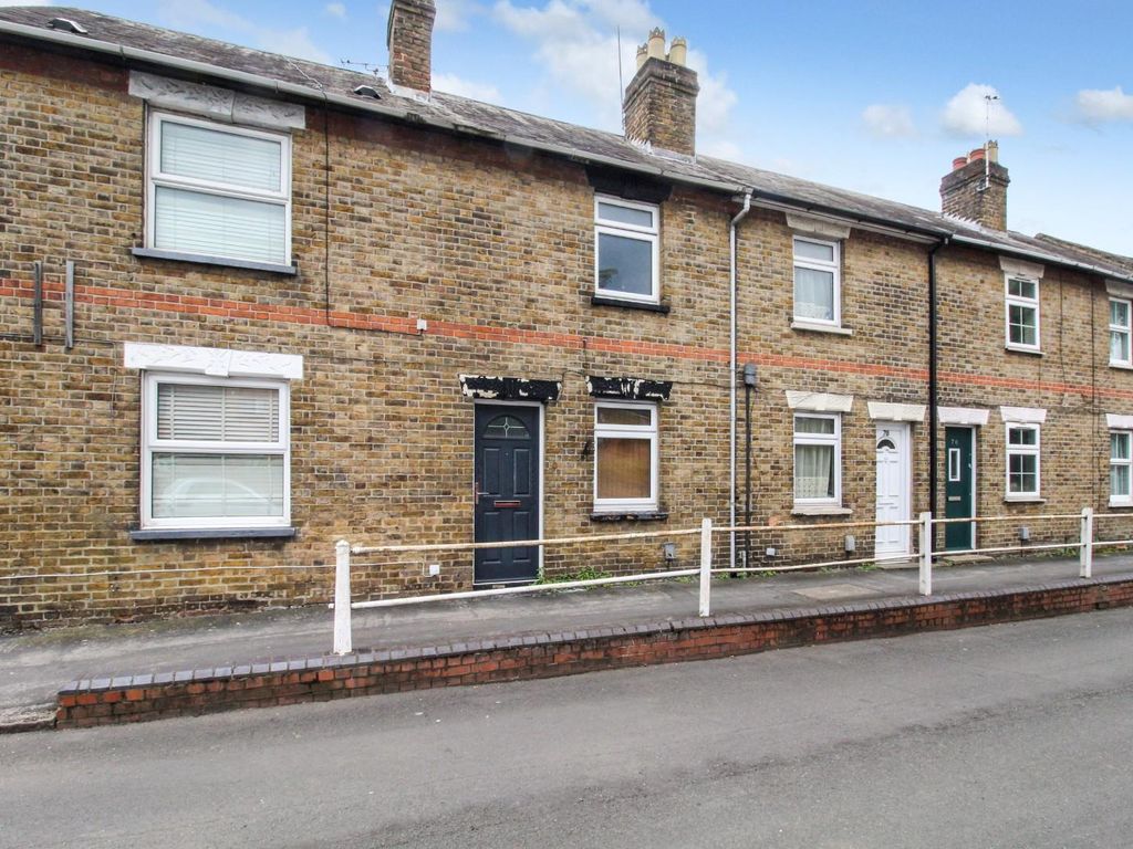 2 bed terraced house to rent in Amwell Street, Hoddesdon EN11, £1,450