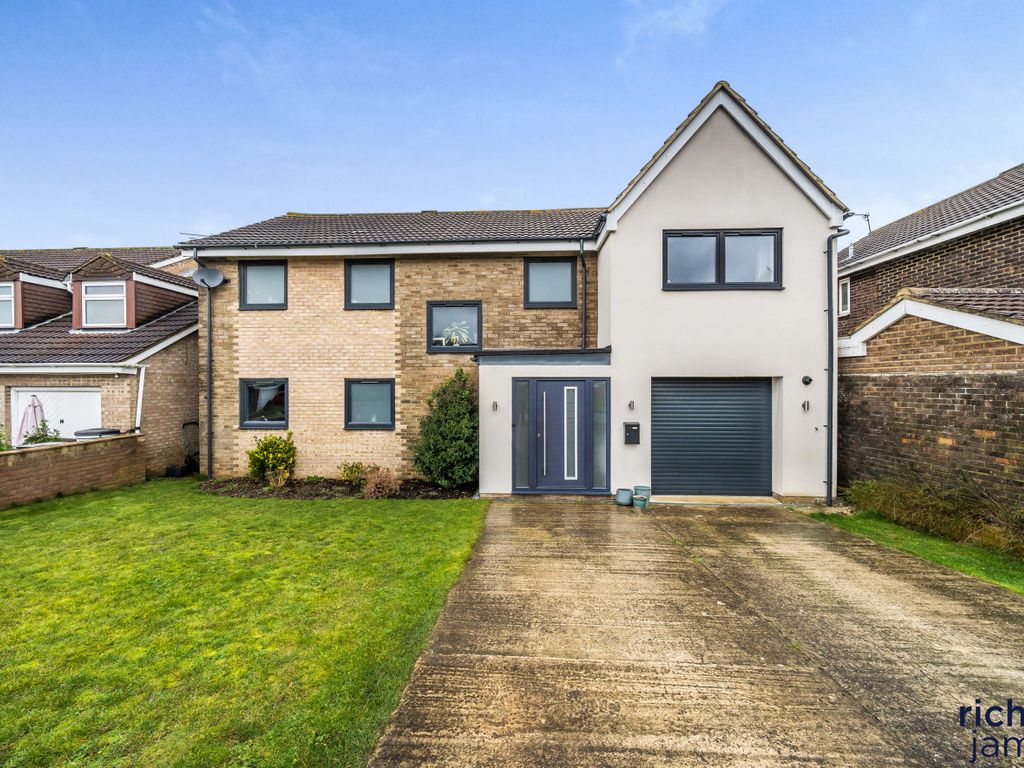 4 bed detached house for sale in Sarsen Close, Old Town, Swindon
