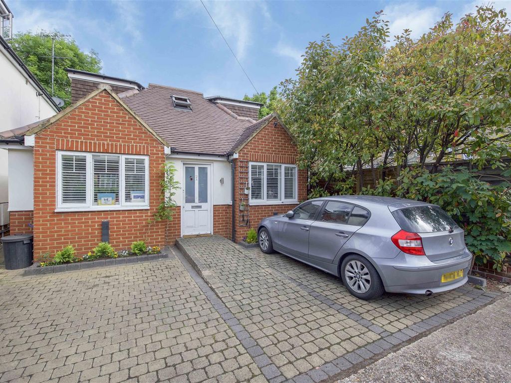 2 bed detached bungalow for sale in Chudleigh Road, Twickenham TW2 Zoopla