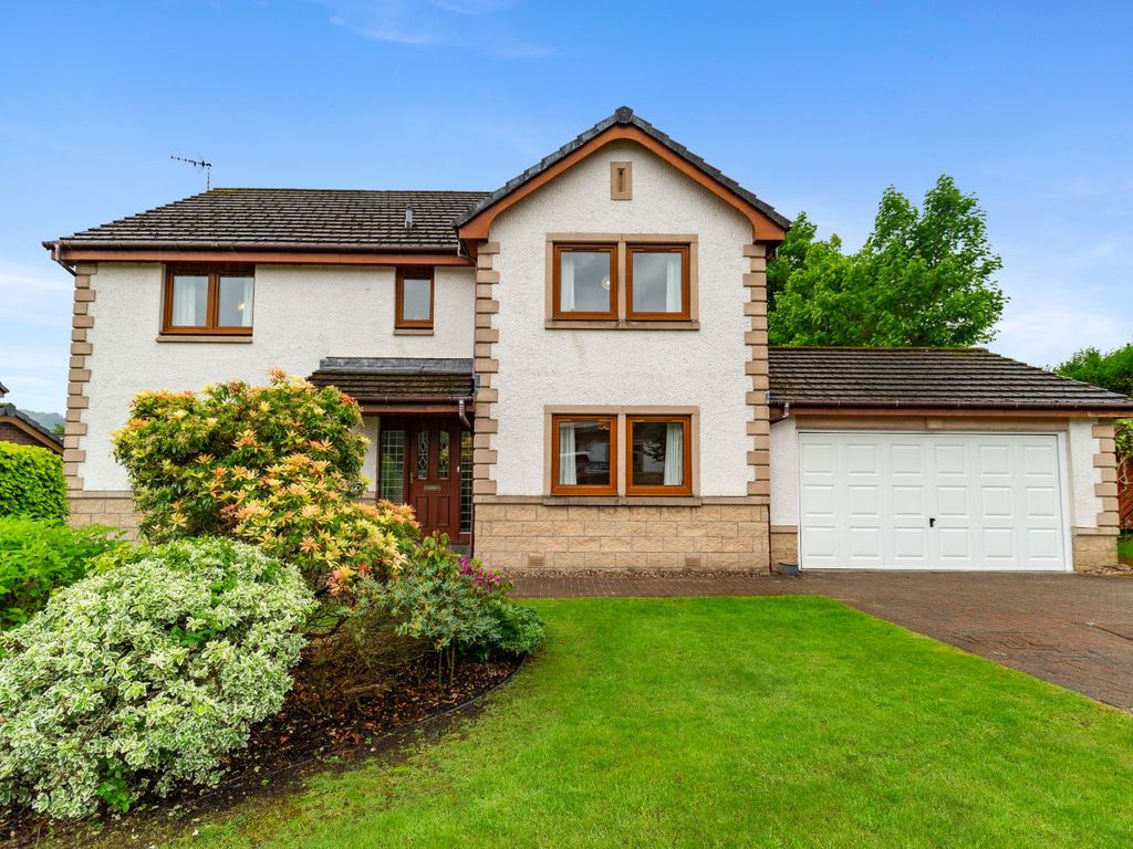 5 bed detached house for sale in Manor Park Avenue, Paisley