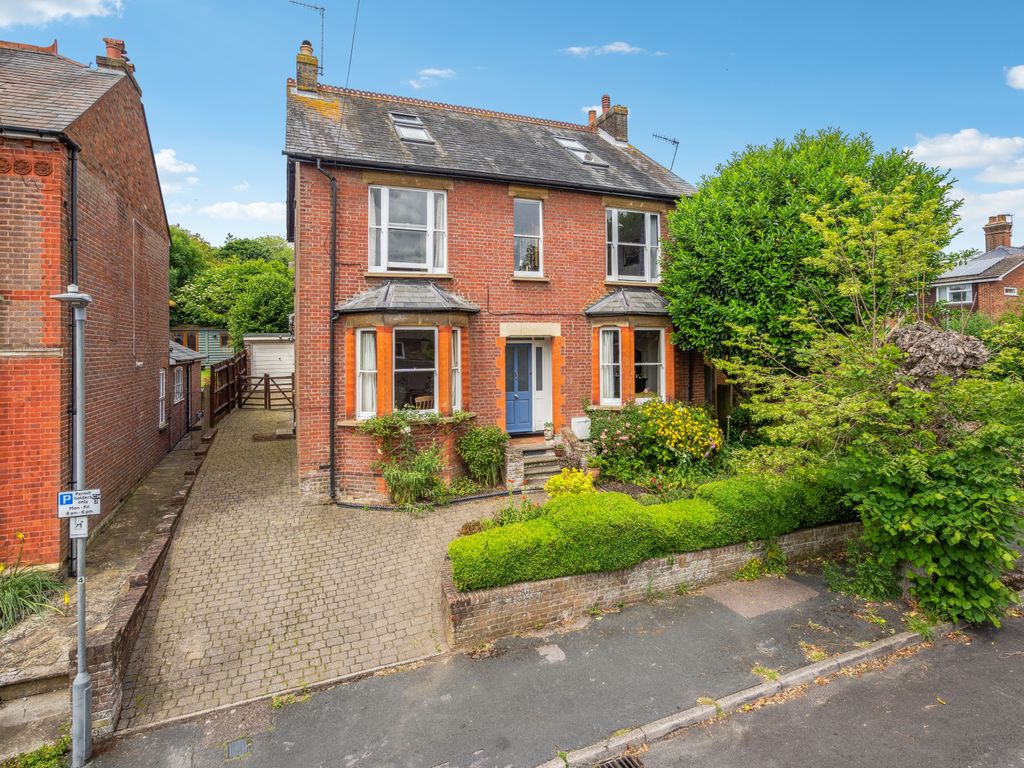 5 bed detached house for sale in Stanley Avenue, Chesham
