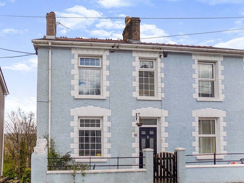 3 bed semidetached house for sale in Cefn Glas Road, Bridgend