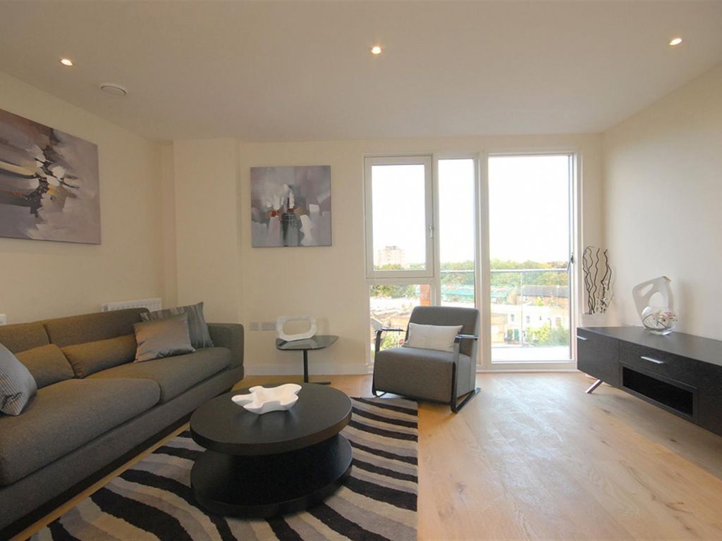 2 bed flat to rent in Hoxton Wharf, 2 Devizes Street, Hoxton N1, £2,600