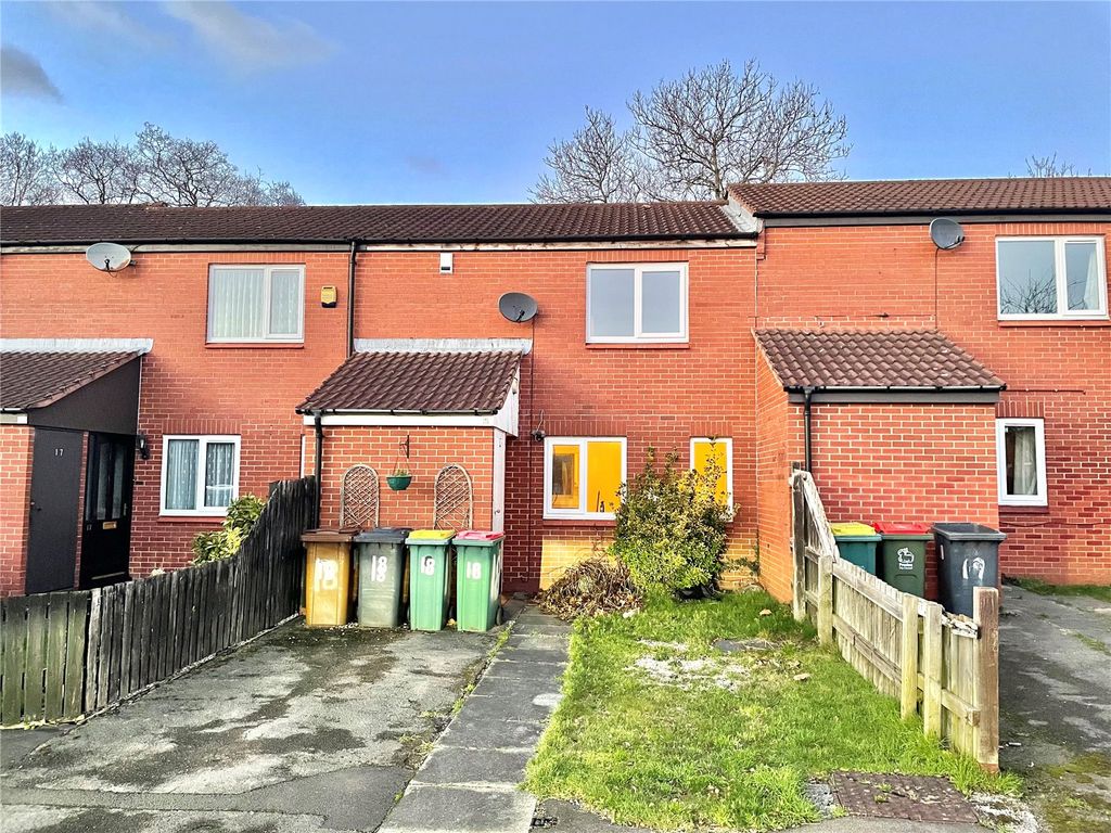 2 bed terraced house for sale in Sylvancroft, Ingol, Preston PR2, £