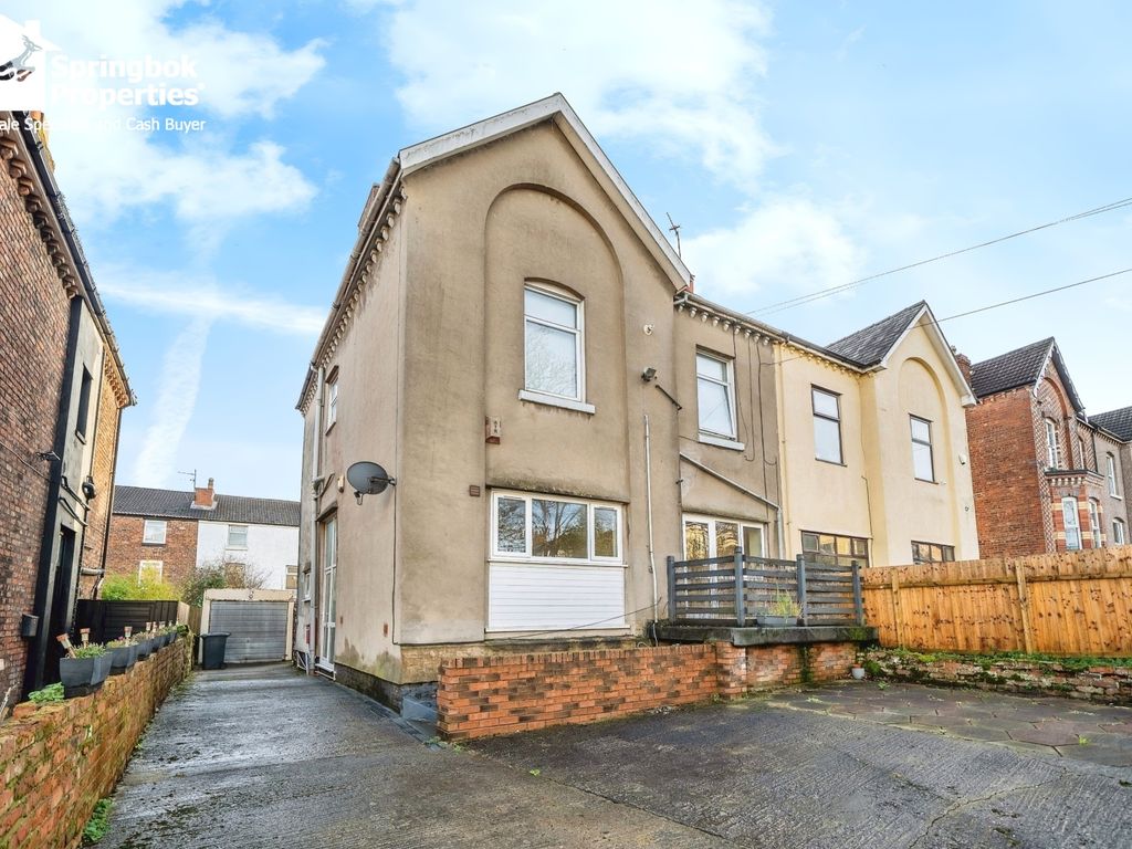 2 bed flat for sale in Kings Mount, Oxton, Wirral, Merseyside CH43, £