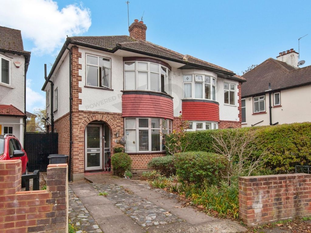 3 bed semidetached house for sale in Fassett Road, Kingston Upon