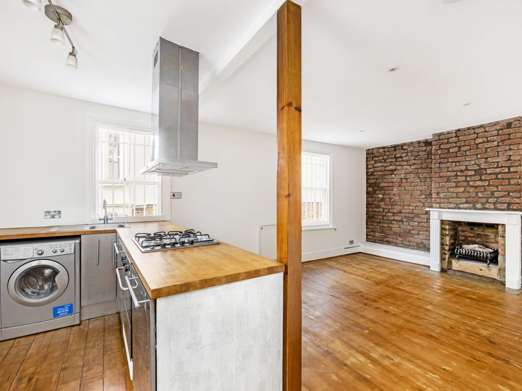 North Pole Road, North Kensington W10  