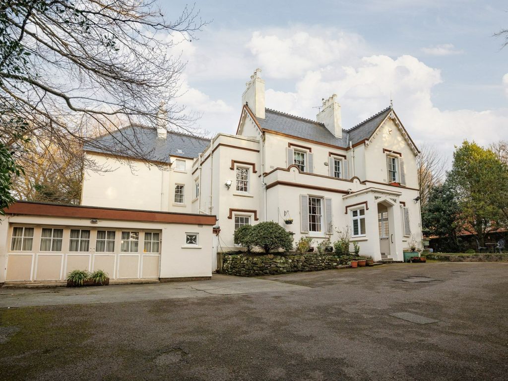 10 bed detached house for sale in Eastfield, North Mossley Hill Road