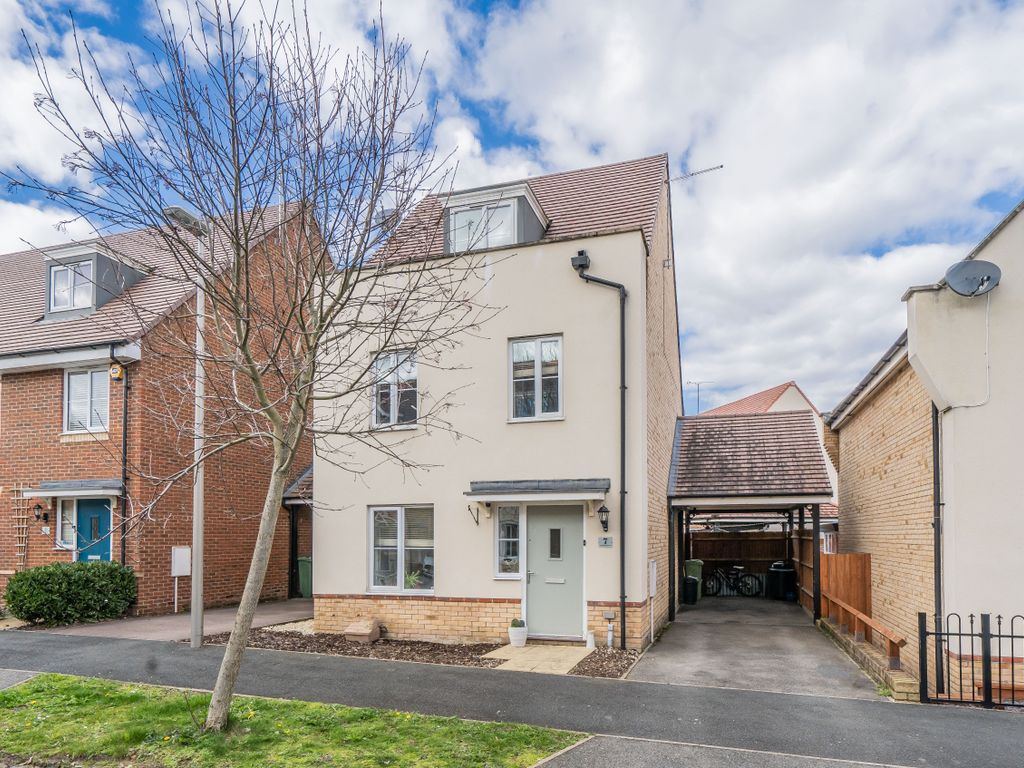 3 bed detached house for sale in Grenada Crescent, Newton Leys