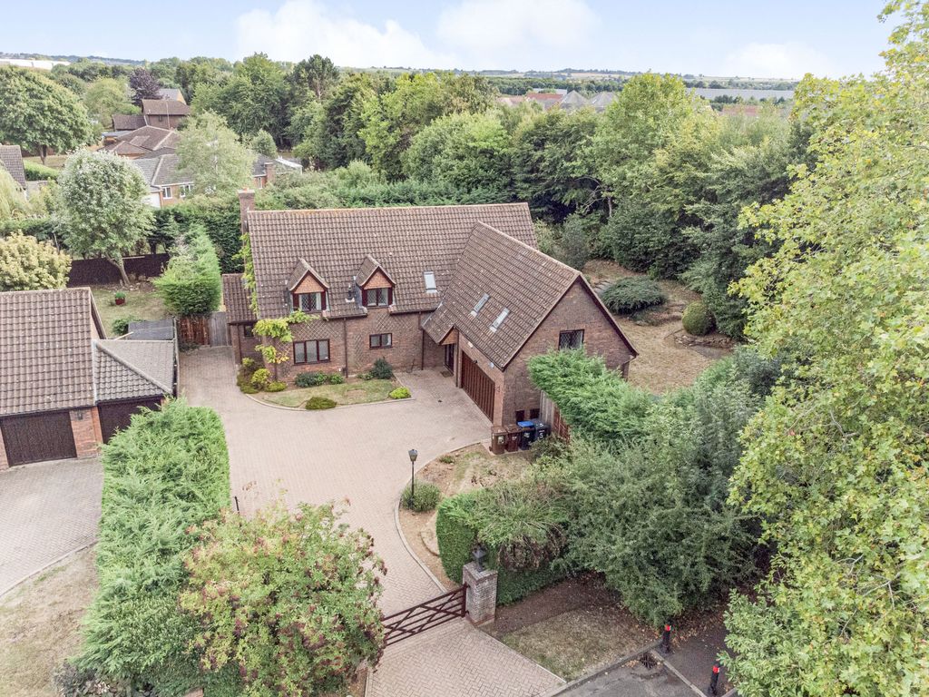 6 bed detached house for sale in Galane Close, West Hunsbury