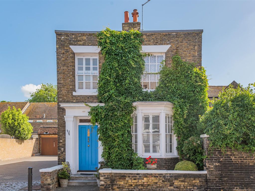 4 bed detached house for sale in New Street, Sandwich CT13 Zoopla