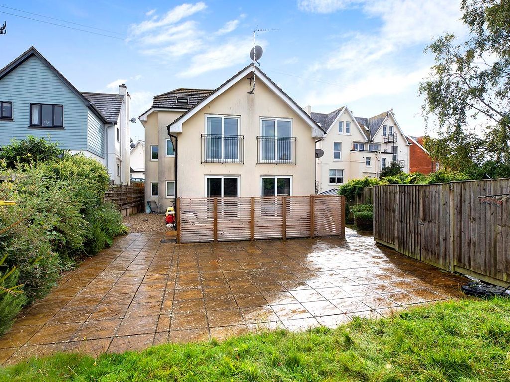 2 bed flat for sale in Hermosa Road, Teignmouth TQ14, £195,000 Zoopla