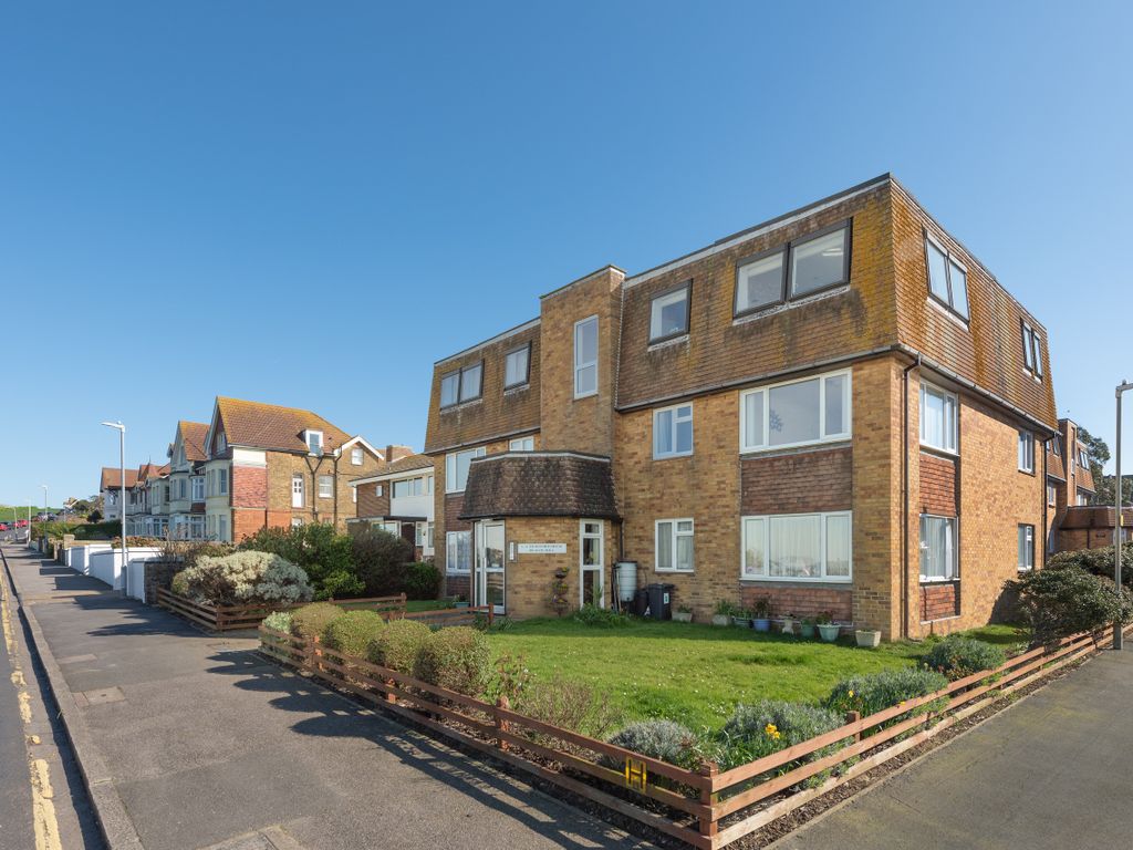 2 bed flat for sale in Hertford House, Beacon Hill, Herne Bay, Kent CT6 Zoopla