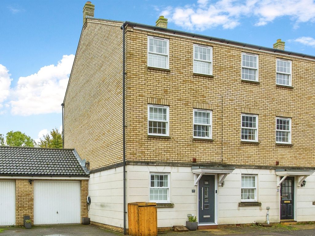 3 bed town house for sale in Brookfield Way, Lower Cambourne, Cambridge