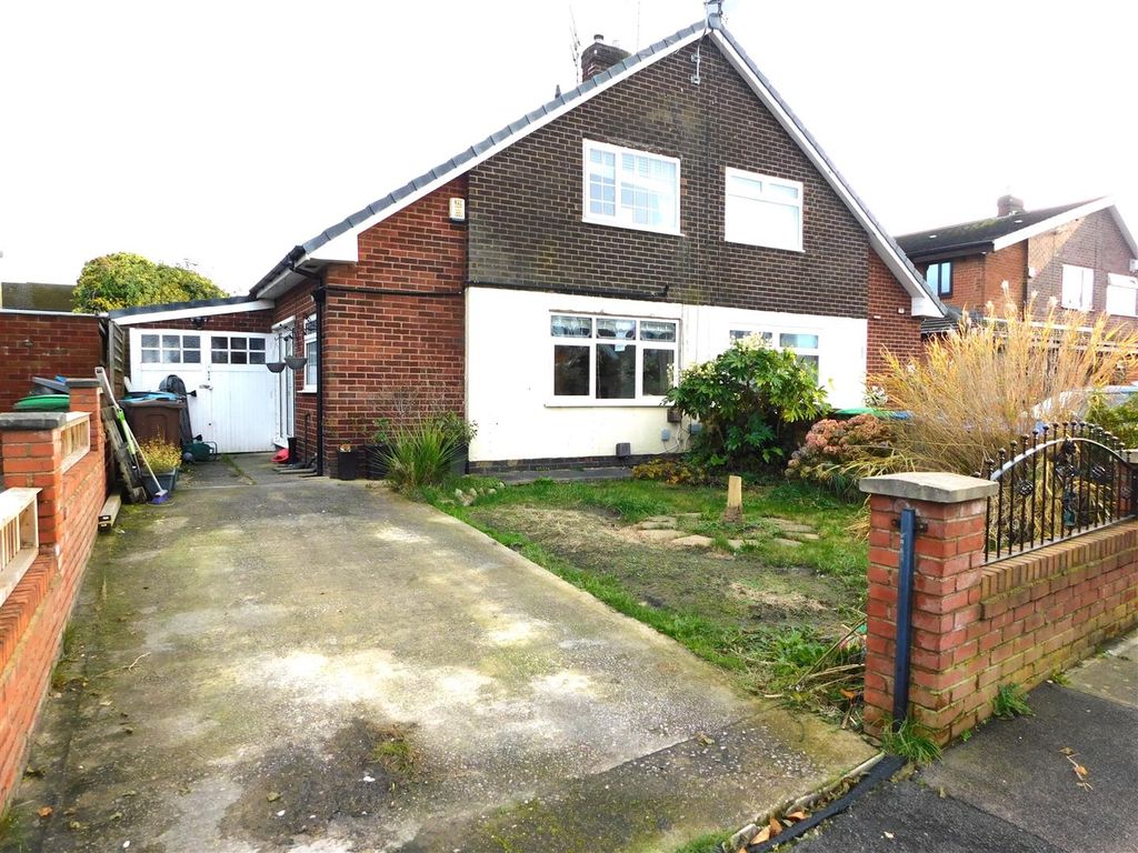 3 bed semidetached bungalow for sale in Paddock Lane, Failsworth